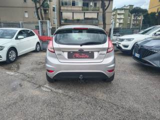 FORD Fiesta usata, con Autoradio