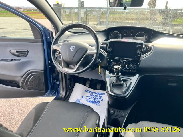 LANCIA Ypsilon usata, con Fendinebbia