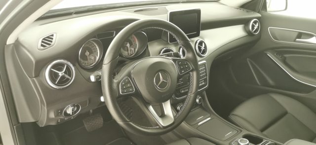 MERCEDES-BENZ GLA 200 usata 53