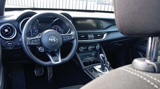 ALFA ROMEO Stelvio usata, con Cerchi in lega