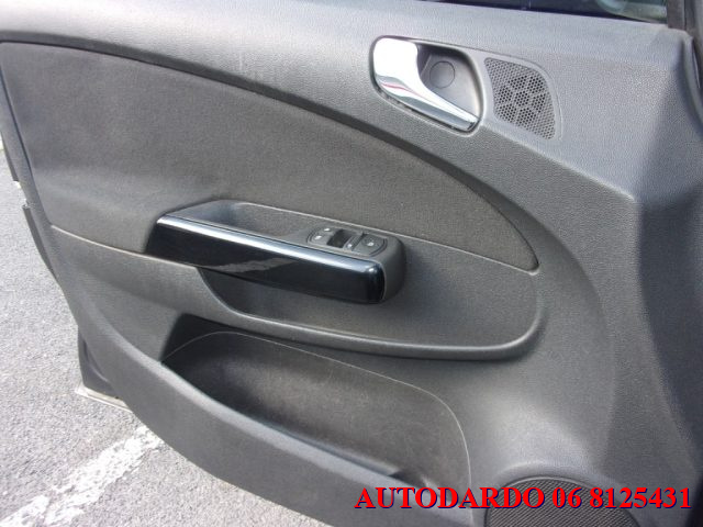 OPEL Corsa usata, con Specchietti laterali elettrici