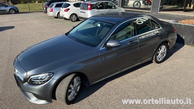 MERCEDES-BENZ C 200 usata, con Specchietti laterali elettrici
