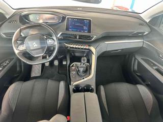 PEUGEOT 3008 usata, con Boardcomputer