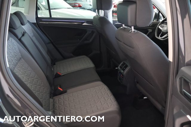 VOLKSWAGEN Tiguan usata, con Sensori di parcheggio posteriori