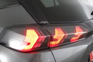 PEUGEOT 2008 usata 9