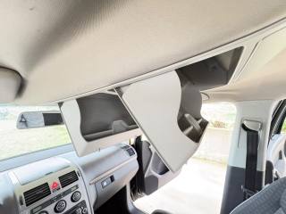 VOLKSWAGEN Touran usata, con Volante multifunzione