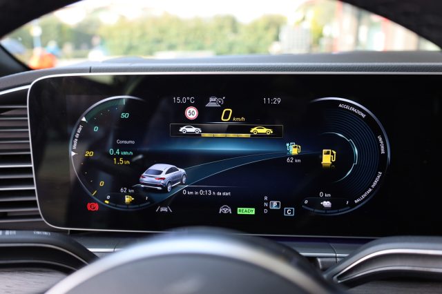 MERCEDES-BENZ GLE 350 usata, con Autoradio digitale