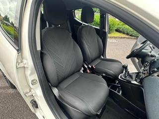 LANCIA Ypsilon usata, con Autoradio digitale