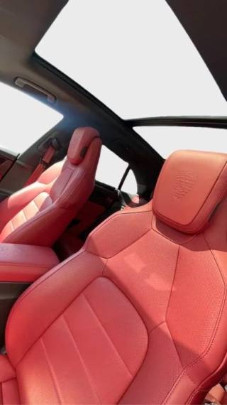 PORSCHE Macan usata, con Boardcomputer