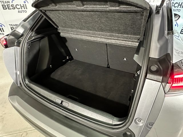 PEUGEOT 2008 usata, con Sistema di navigazione