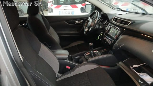 NISSAN Qashqai usata, con Alzacristalli elettrici