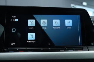 VOLKSWAGEN Golf usata, con Autoradio digitale