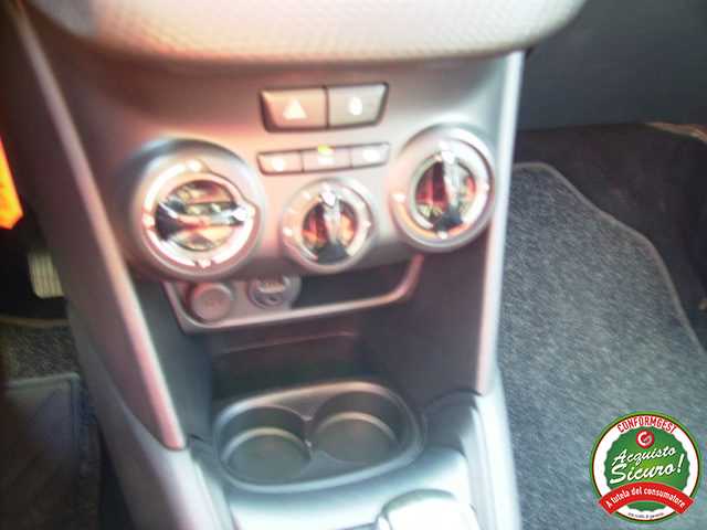 PEUGEOT 208 usata, con Vetri oscurati