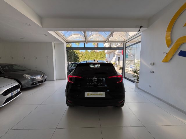 RENAULT Captur usata, con USB