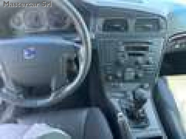 VOLVO V70 usata 12
