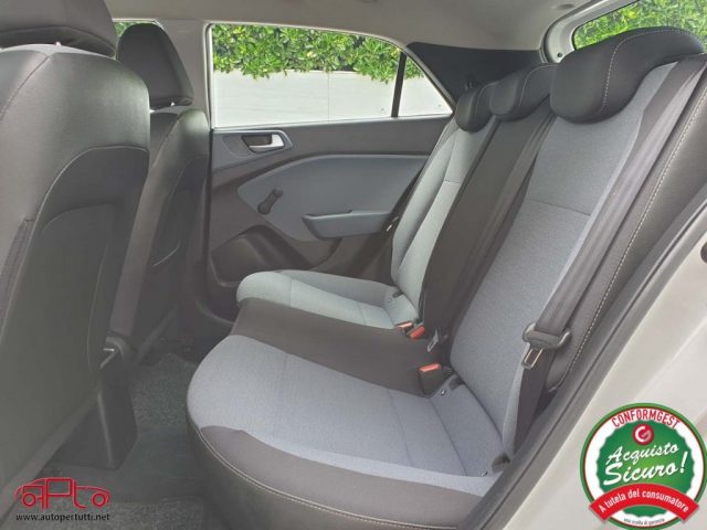 HYUNDAI i20 usata, con Climatizzatore
