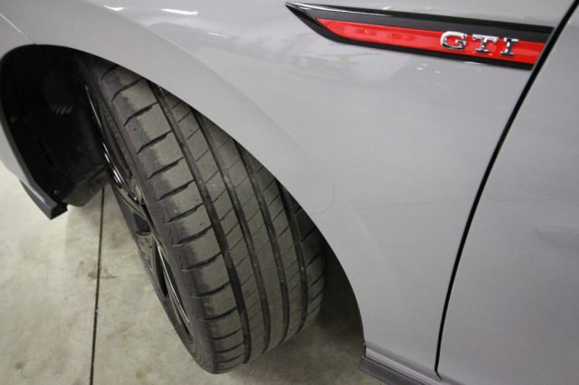 VOLKSWAGEN Golf usata, con USB