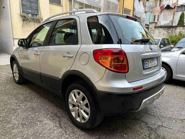 FIAT Sedici usata, con Cerchi in lega