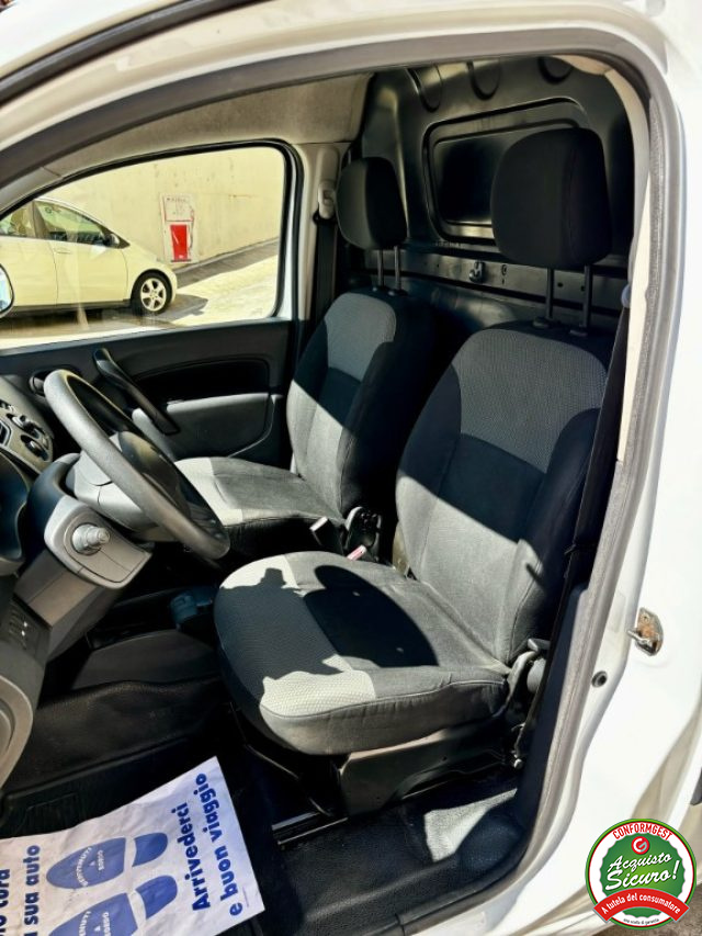 RENAULT Kangoo usata, con Climatizzatore