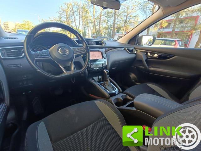 NISSAN Qashqai usata, con Hill holder