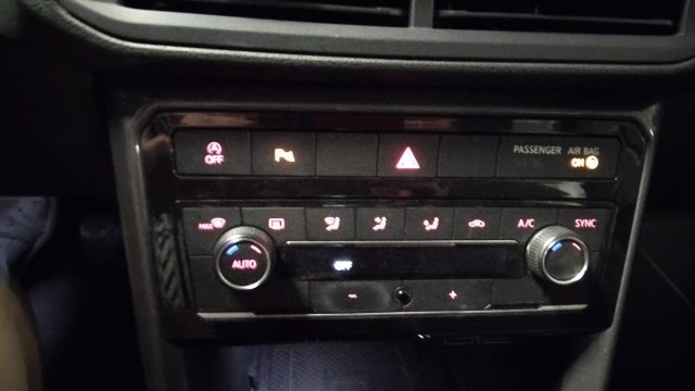 VOLKSWAGEN T-Cross usata, con Frenata d