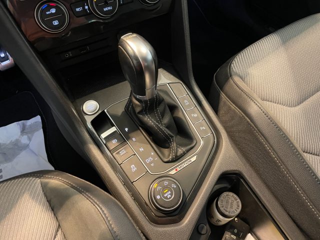VOLKSWAGEN Tiguan usata, con Park Distance Control