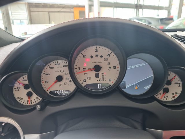 PORSCHE Cayenne usata, con Fari Xenon