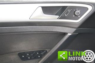 VOLKSWAGEN Golf usata, con Touch screen