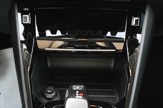 PEUGEOT 208 usata, con USB