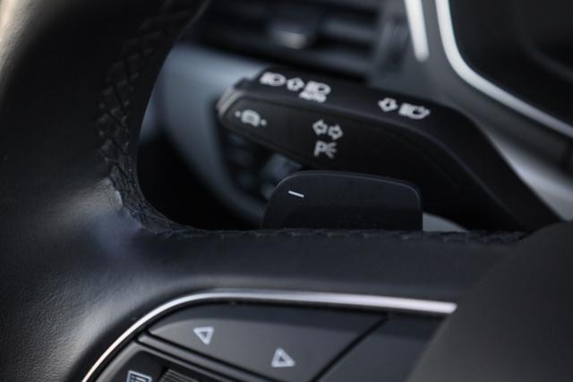AUDI A4 usata, con Volante multifunzione