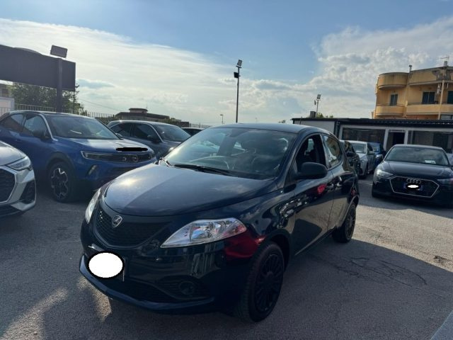 LANCIA Ypsilon usata, con ABS