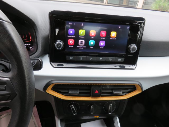 SEAT Arona usata, con Boardcomputer
