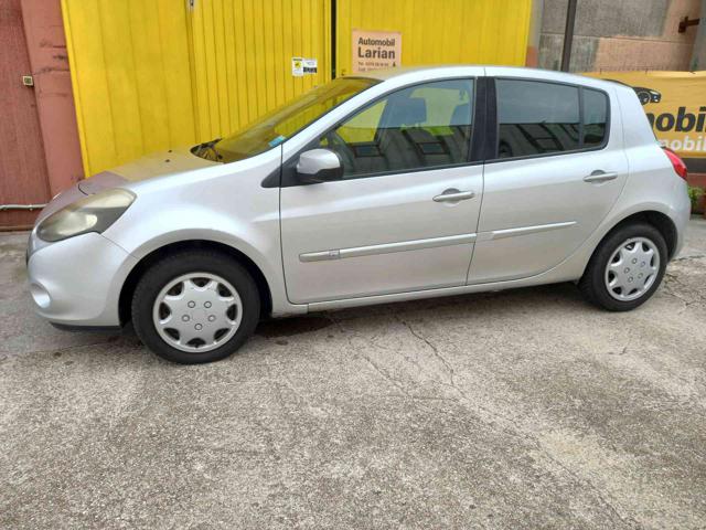 RENAULT Clio usata, con Airbag