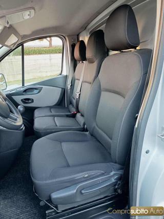 RENAULT Trafic usata 14
