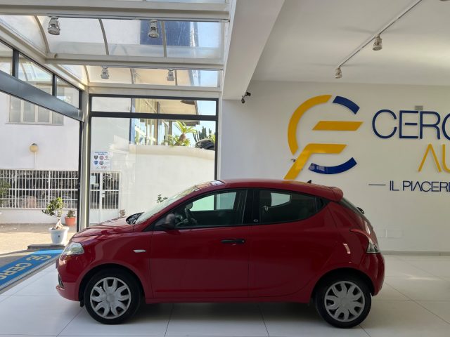 LANCIA Ypsilon usata, con Lettore CD