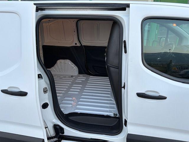 CITROEN Berlingo usata, con Freno di stazionamento elettrico