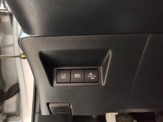 TOYOTA Yaris usata, con Servosterzo