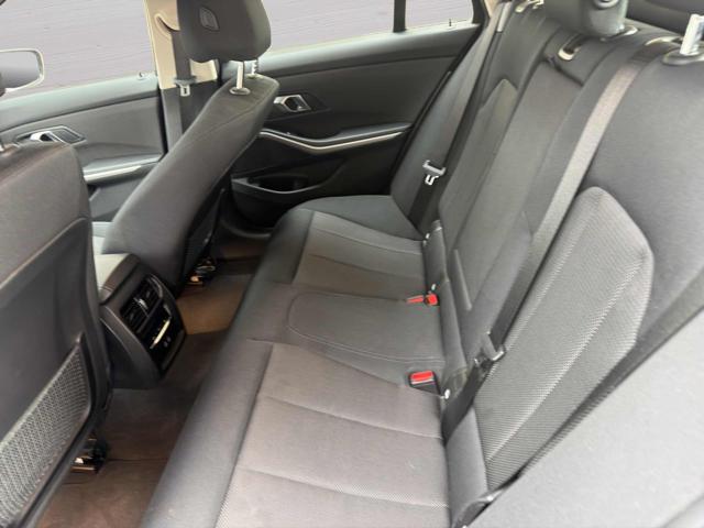 BMW 320 usata, con Controllo automatico clima
