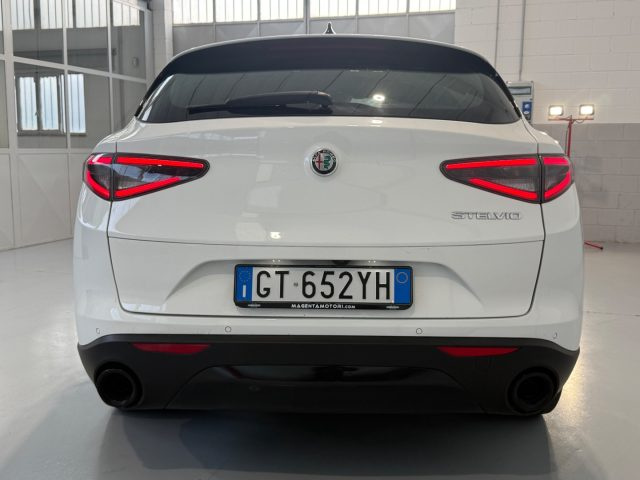 ALFA ROMEO Stelvio usata, con Cerchi in lega