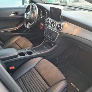 MERCEDES-BENZ GLA 200 usata, con Bracciolo