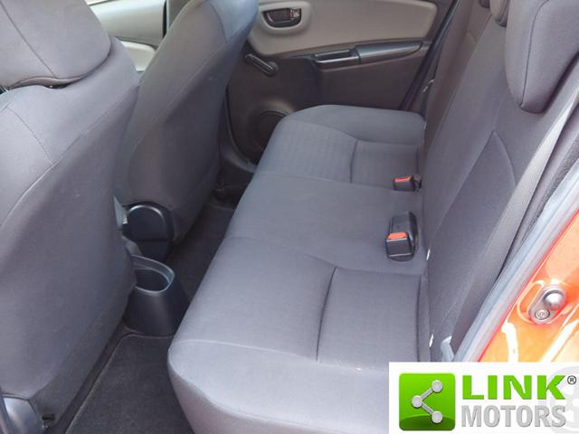 TOYOTA Yaris usata, con Airbag testa