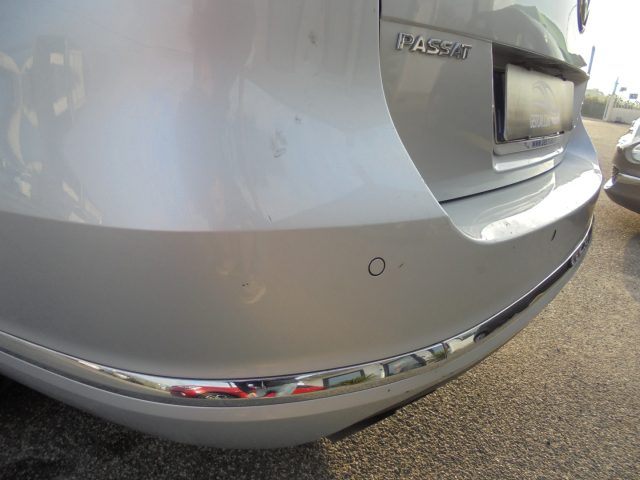 VOLKSWAGEN Passat usata, con Controllo trazione