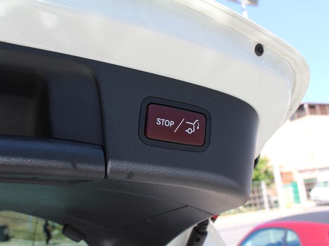 MERCEDES-BENZ GLA 200 usata, con Telecamera per parcheggio assistito