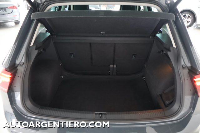 VOLKSWAGEN Tiguan usata, con Bracciolo