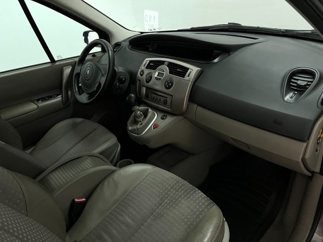 RENAULT Scenic usata 25