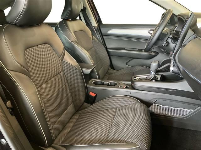 RENAULT Arkana usata, con USB