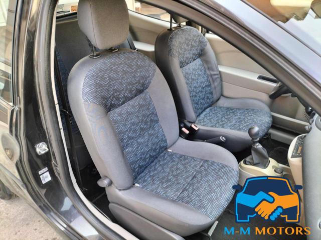 RENAULT Twingo usata, con Lettore CD