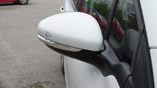 PEUGEOT 208 usata, con Volante multifunzione