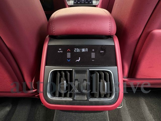 MASERATI Grecale usata, con Sistema di navigazione