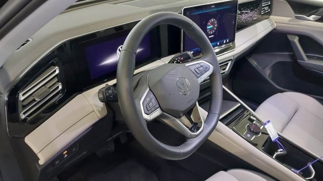 VOLKSWAGEN Tiguan usata, con Servosterzo